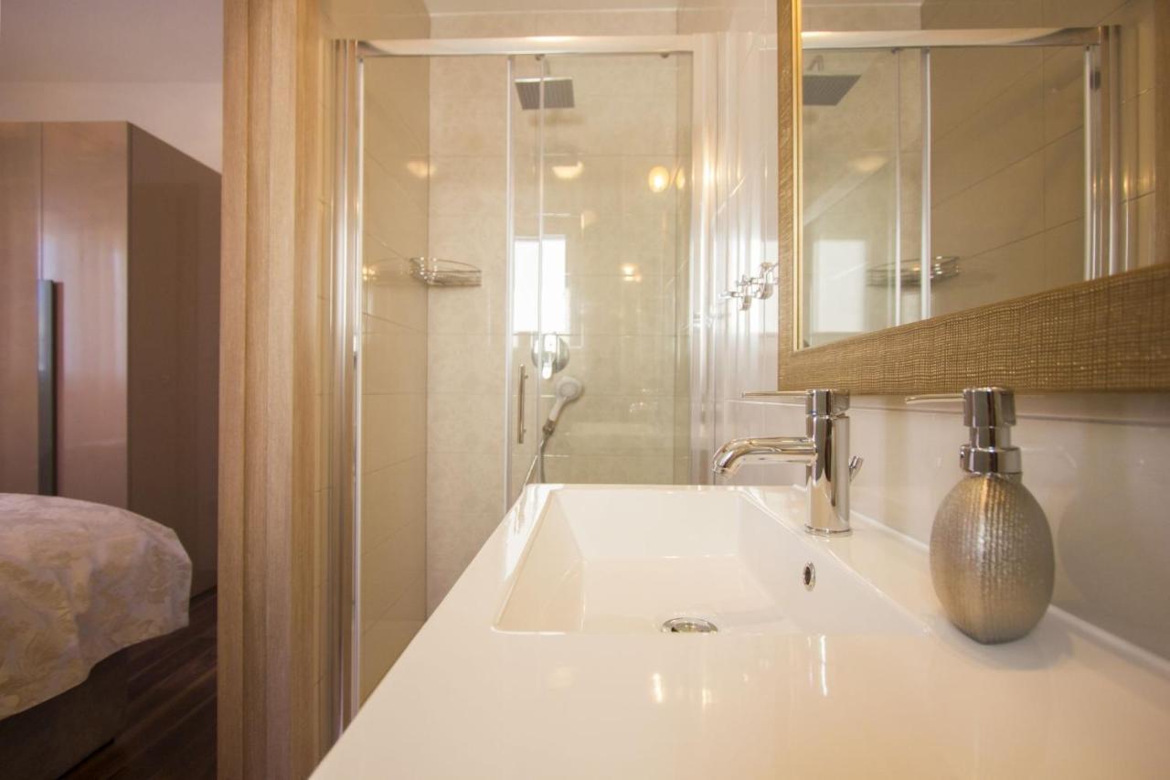 Paradise Lux Apartment Trogir Ngoại thất bức ảnh